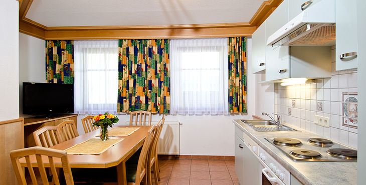 Kitchen Apartment C - Apartments Bauril Toni Ischgl