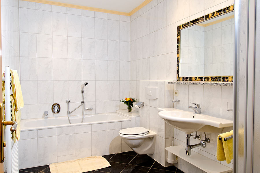 Bathroom Apartment A - Apartments Bauril Toni Ischgl